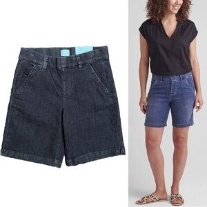 NWT JAG Women's Blue Jean Maddie Mid Rise Shorts 8" Inseam, Size 2P